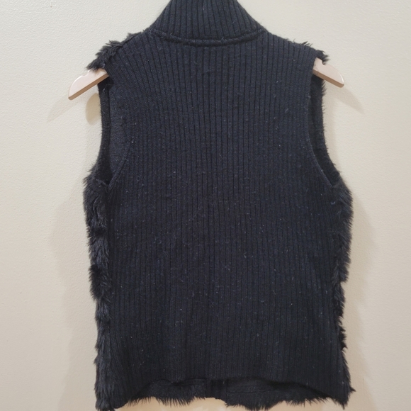 Roots fur vest - Picture 3 of 7